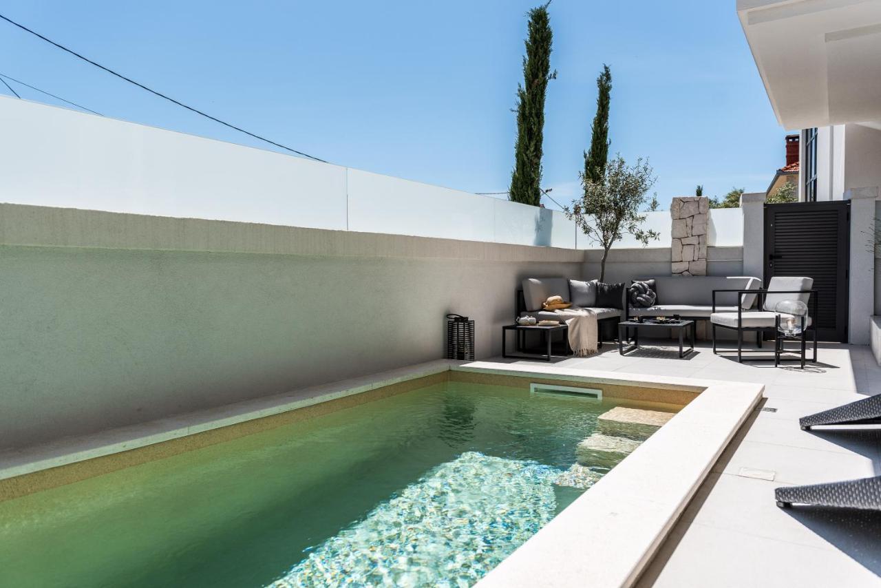 Luxury Luna With Private, Heated Pool *