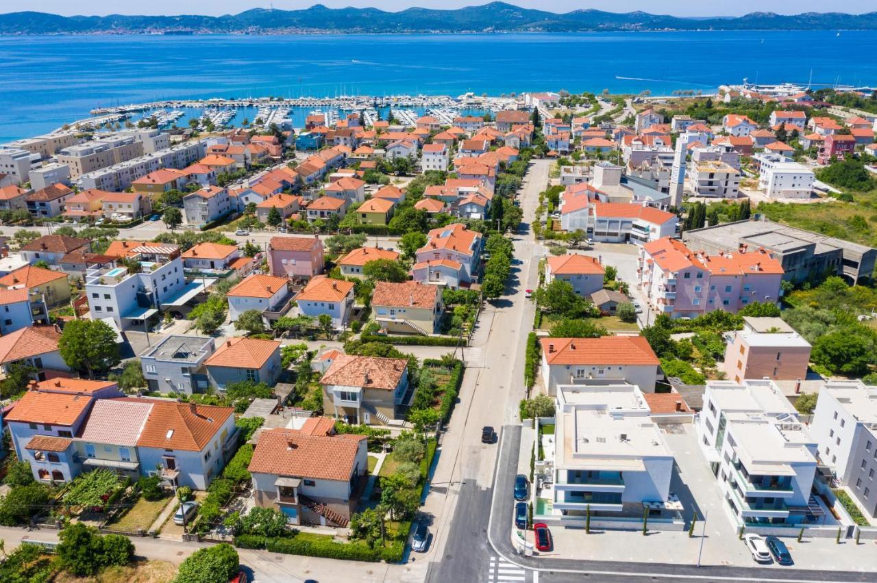 Luxury Luna With Private, Heated Pool Apartment *