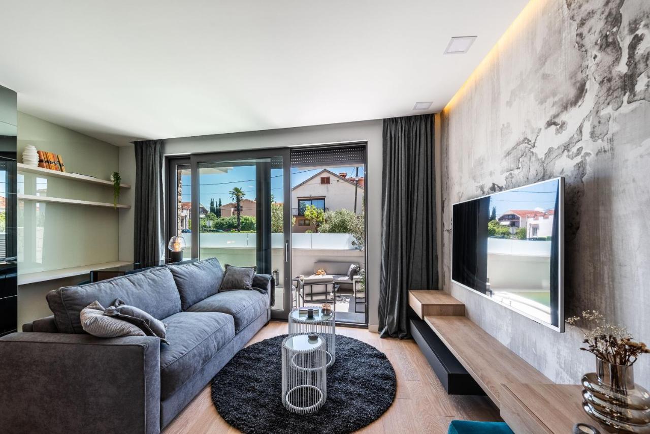 Luxury Luna With Private, Heated Pool